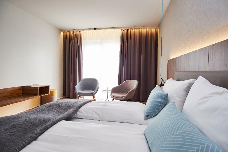 Berg By Airport 4*